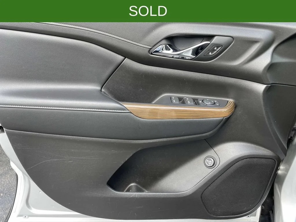 Used 2019 QUICKSILVER METALLIC GMC SLE image 22