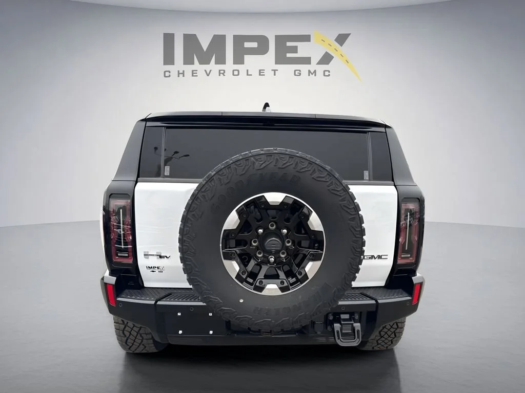 Used 2024 Interstellar White GMC 2X image 4