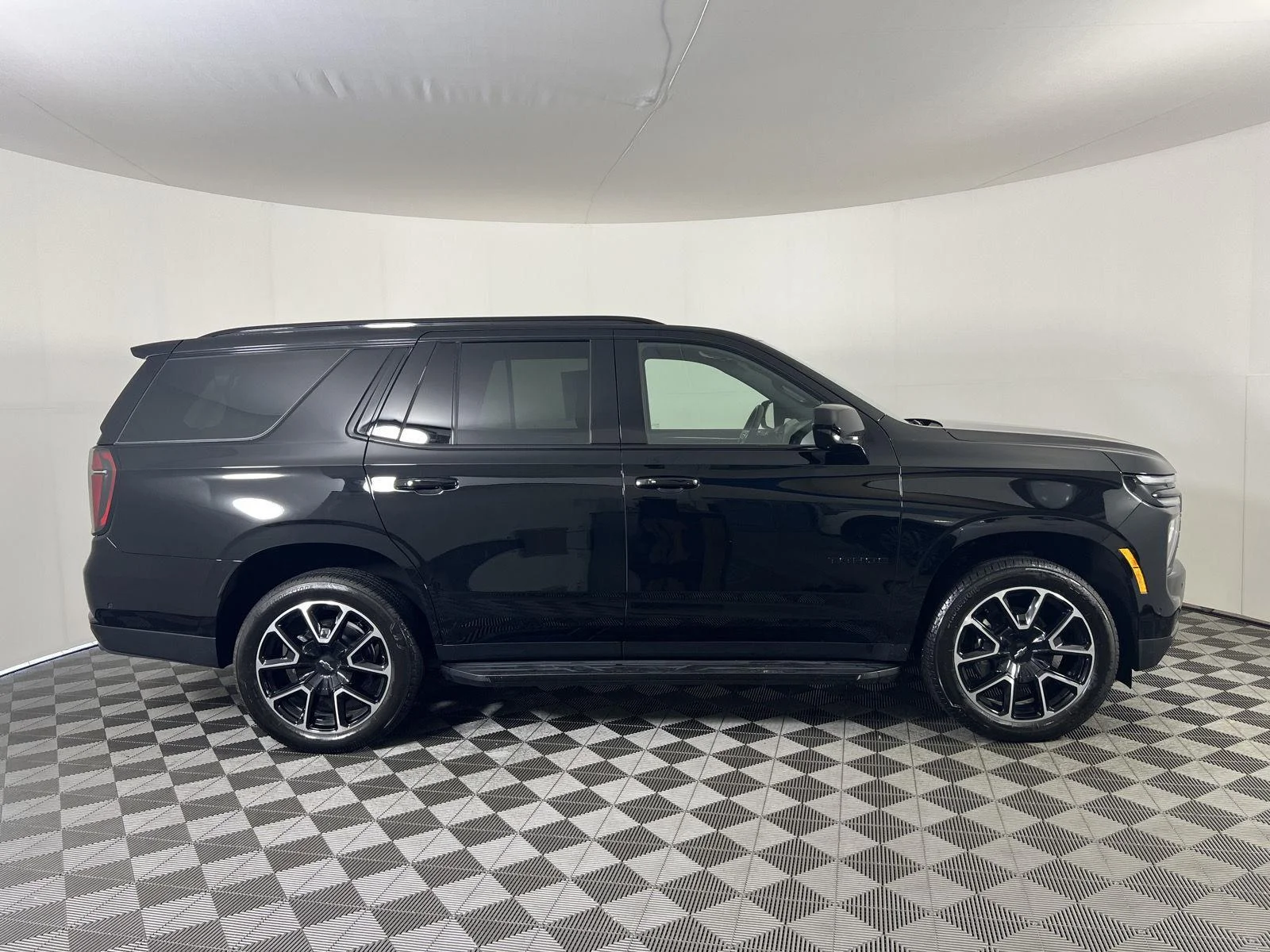 Used 2025 Black Chevrolet RST image 28