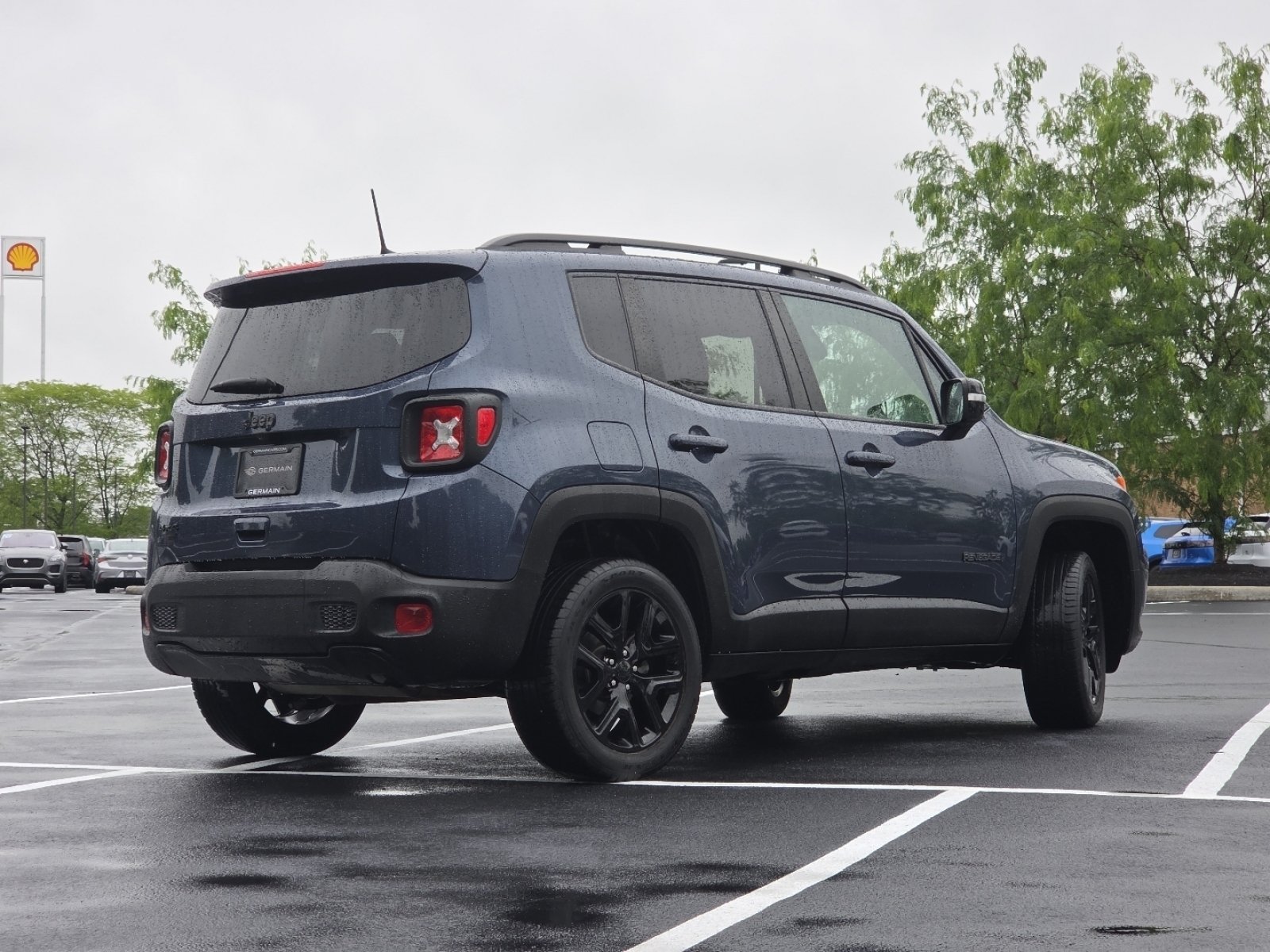 Used 2022 Slate Blue Jeep Altitude image 21