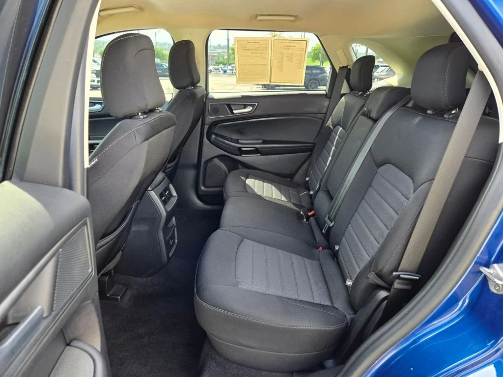 Used 2021 Blue Ford SE image 25