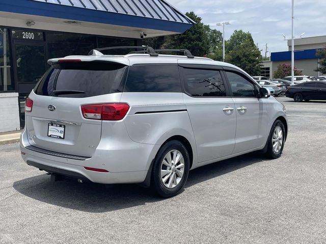 2018 Kia Sedona LX - Photo 7