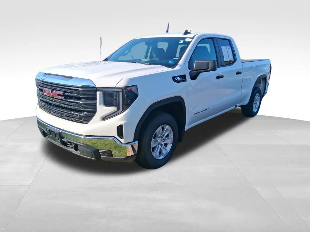 Used 2025 Summit White GMC Pro image 16