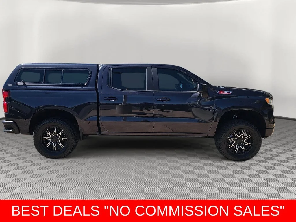 Used 2022 Gray Chevrolet RST image 2