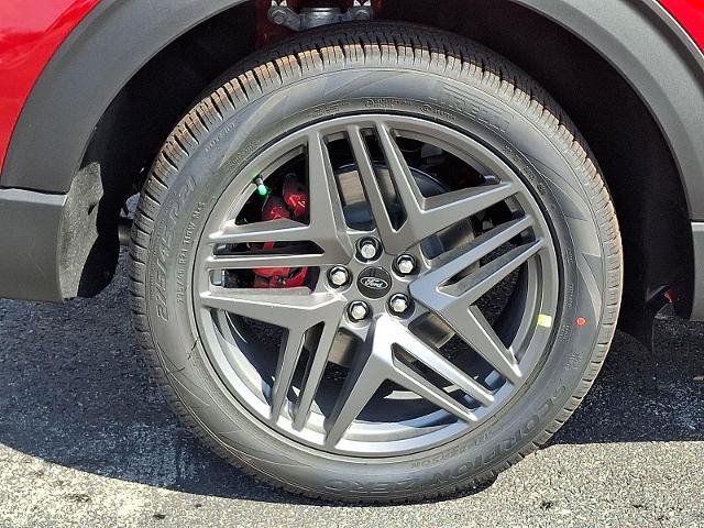 New 2026 Rapid Red Metallic Tinted Clearcoat Ford ST-Line image 26