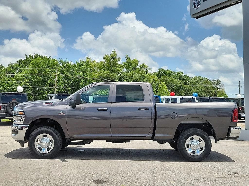 New 2025 Granite Crystal Metallic Clear-Coat Exterior Paint RAM Tradesman image 3