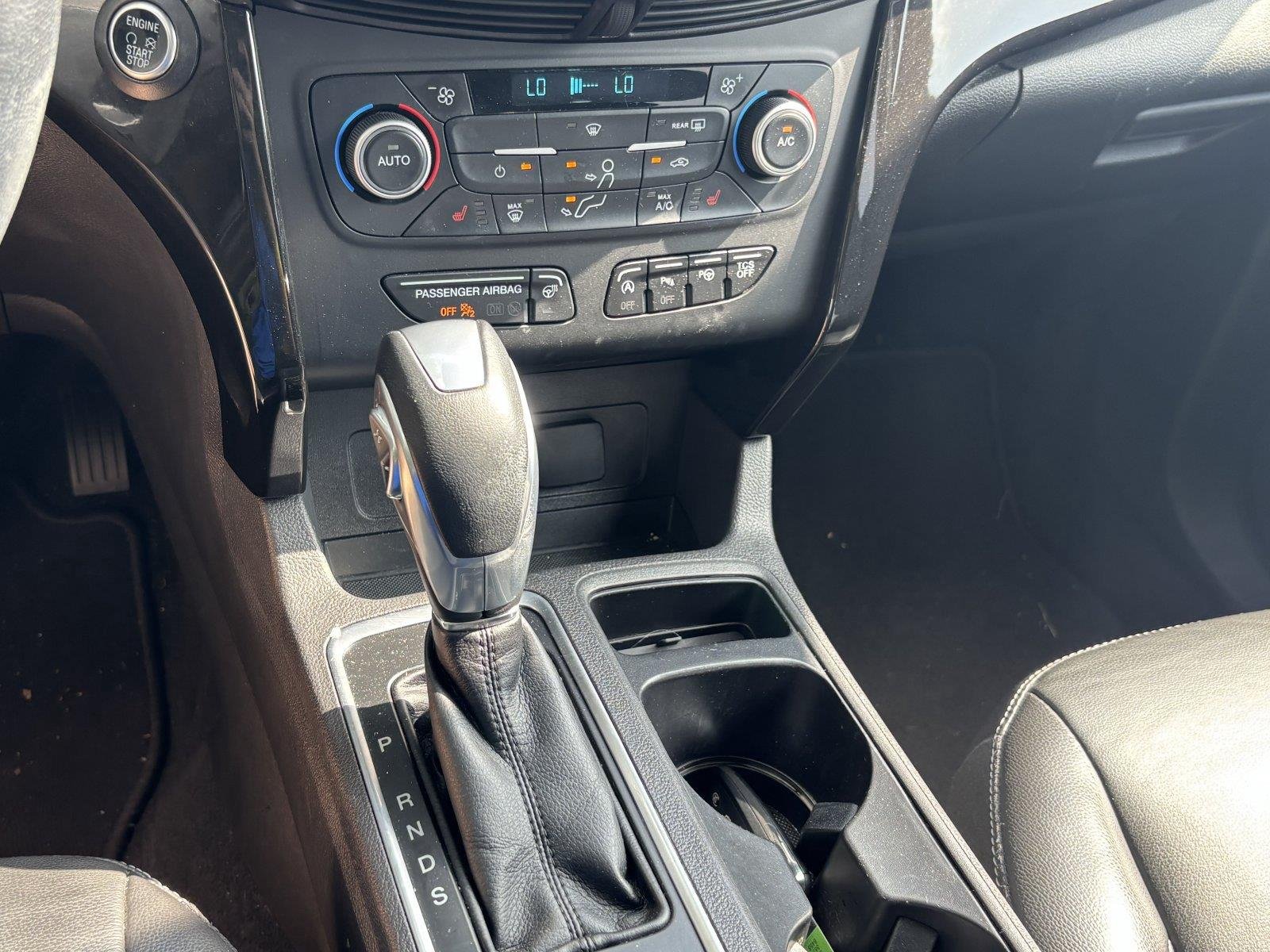 Used 2019 Magnetic Ford Titanium image 18