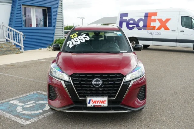 Used 2023 Scarlet Ember Tintcoat Nissan SR image 2