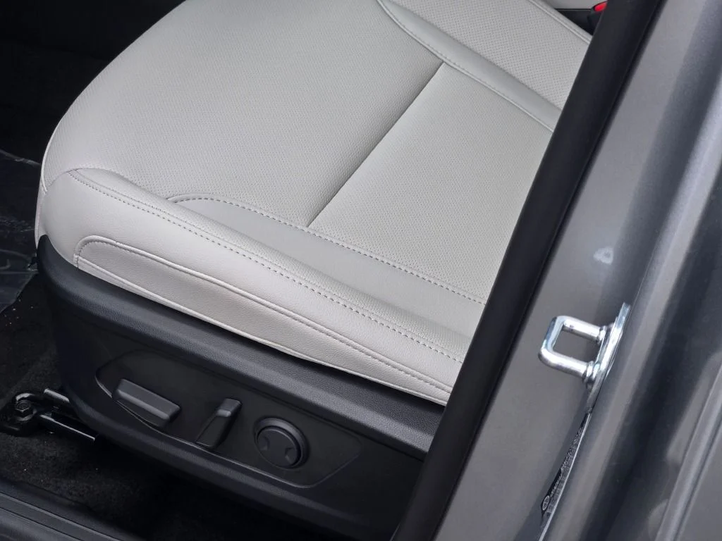 New 2026 Shimmering Silver Hyundai SEL Plus image 21