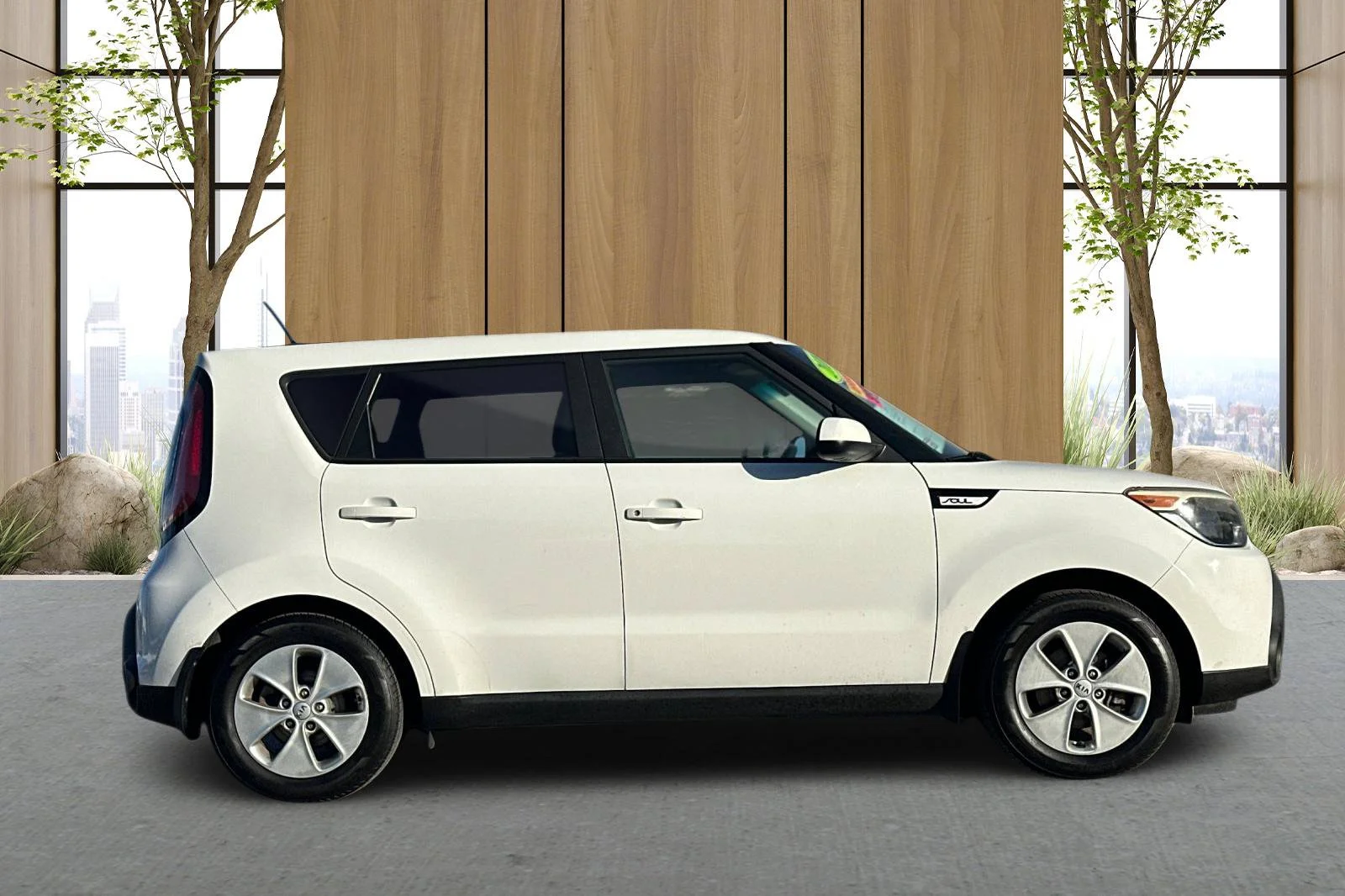 Used 2016 White Kia Base image 3