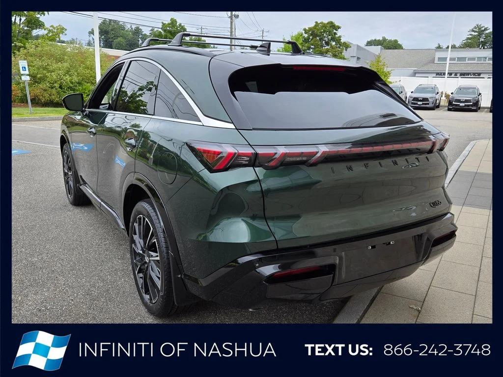 New 2027 DEEP EMERALD INFINITI Autograph AWD image 12