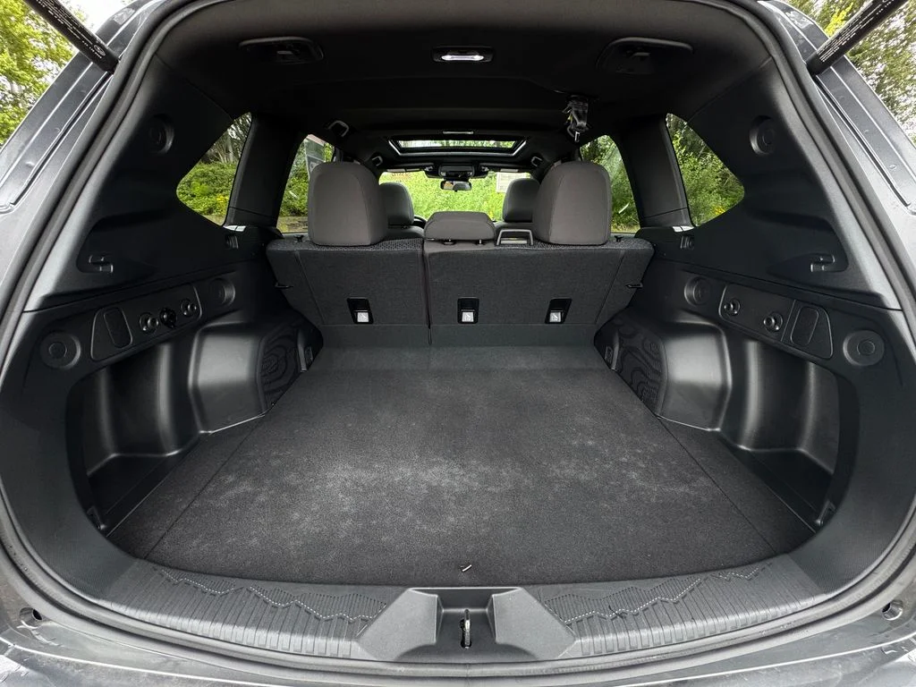 Used 2025 Magnetite Gray Metallic Subaru Premium image 10