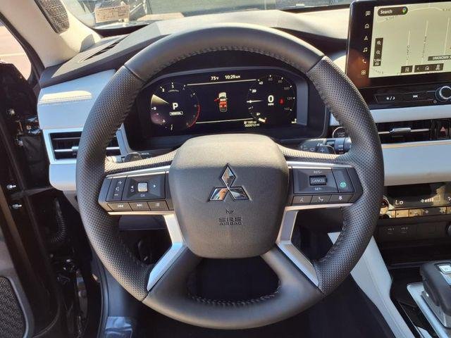 2025 Mitsubishi Outlander SE - Photo 16