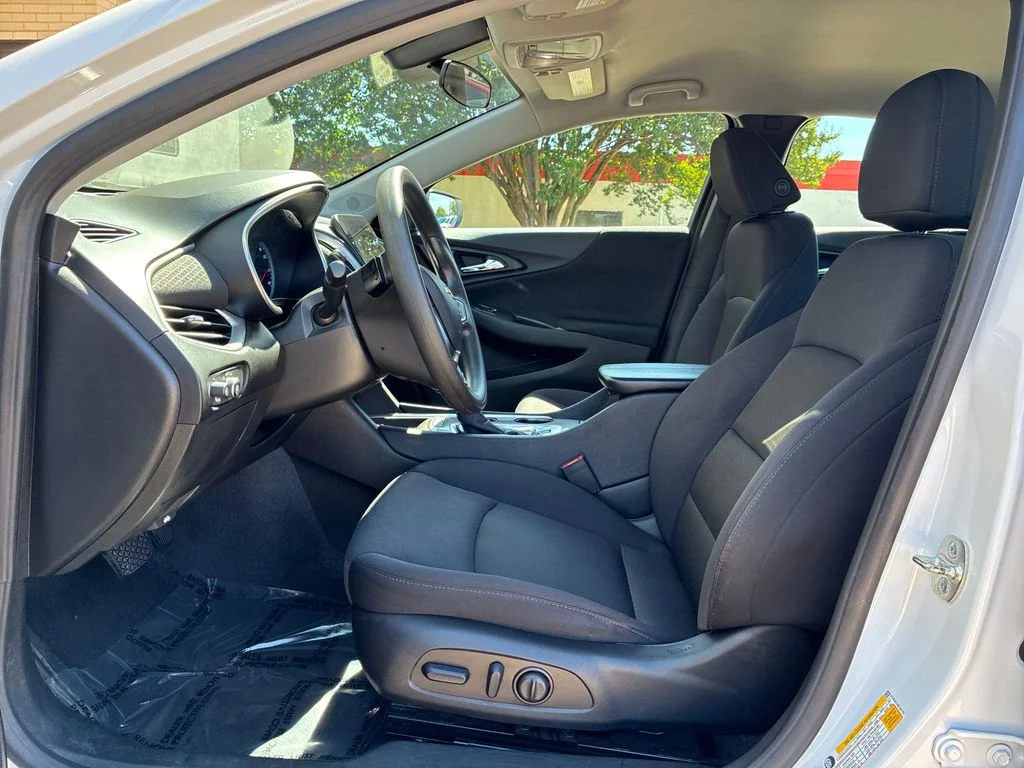 Used 2024 White Chevrolet LT image 10