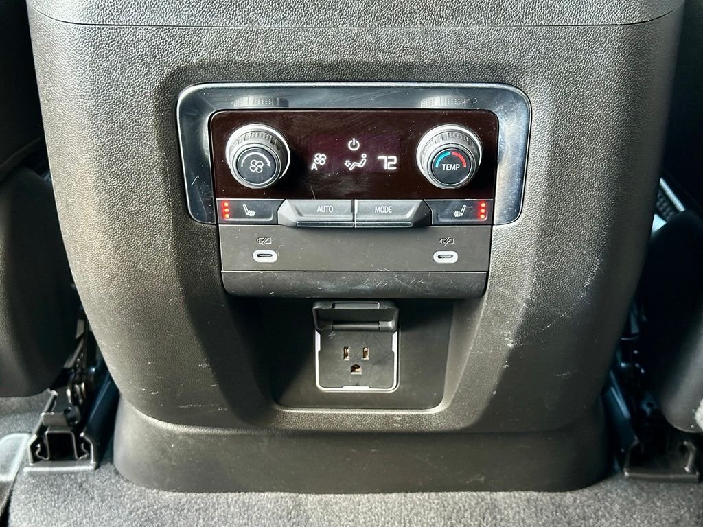 Used 2022 Gray Chevrolet High Country image 19