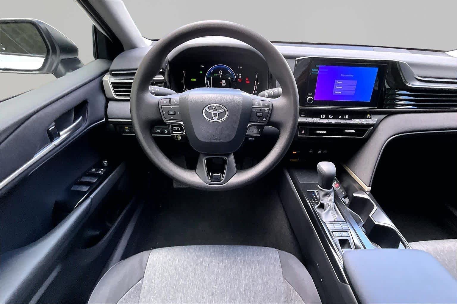 Used 2026 Ice Cap Toyota LE image 6