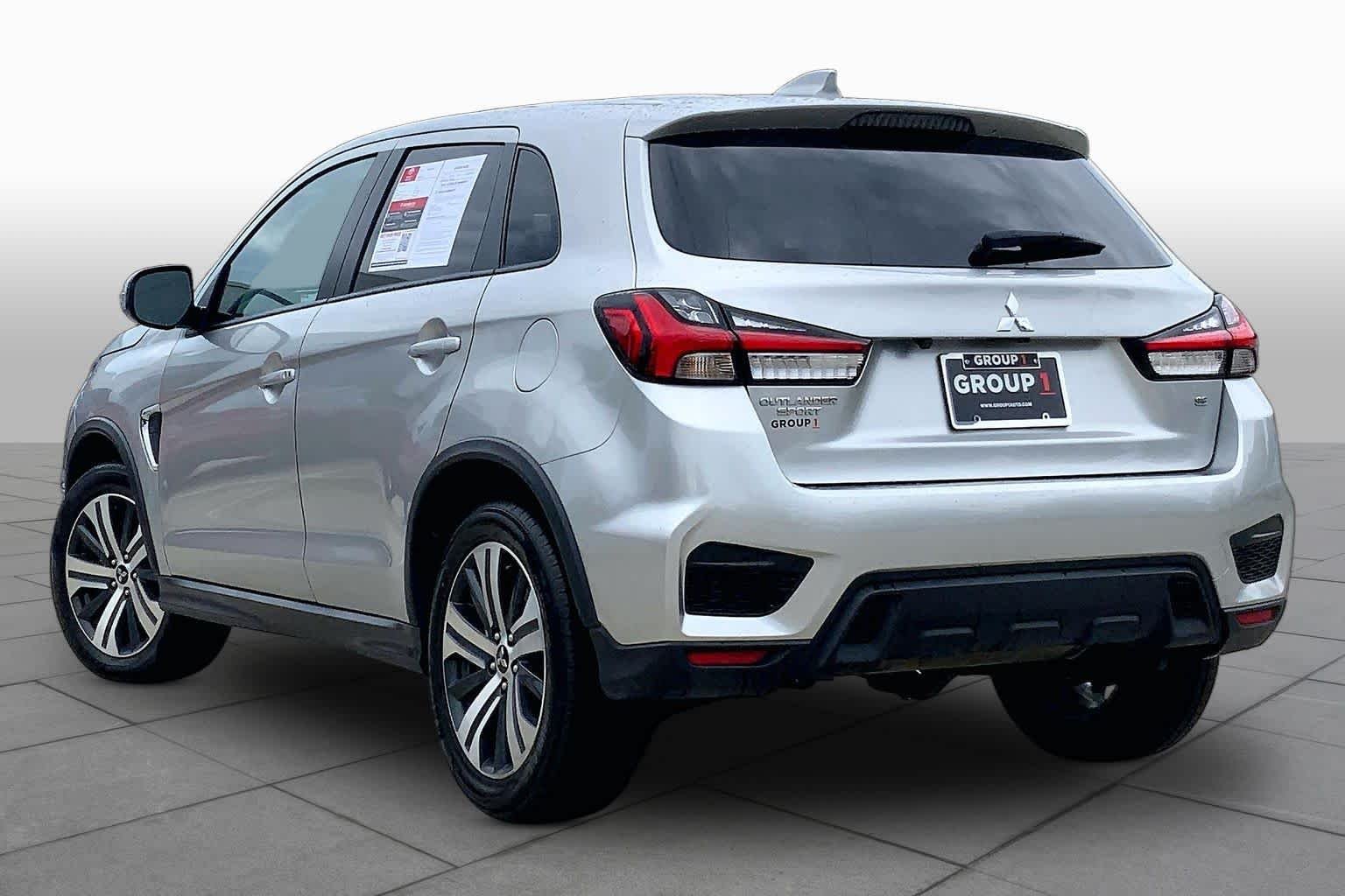 Used 2024 Alloy Silver Metallic Mitsubishi SE image 12