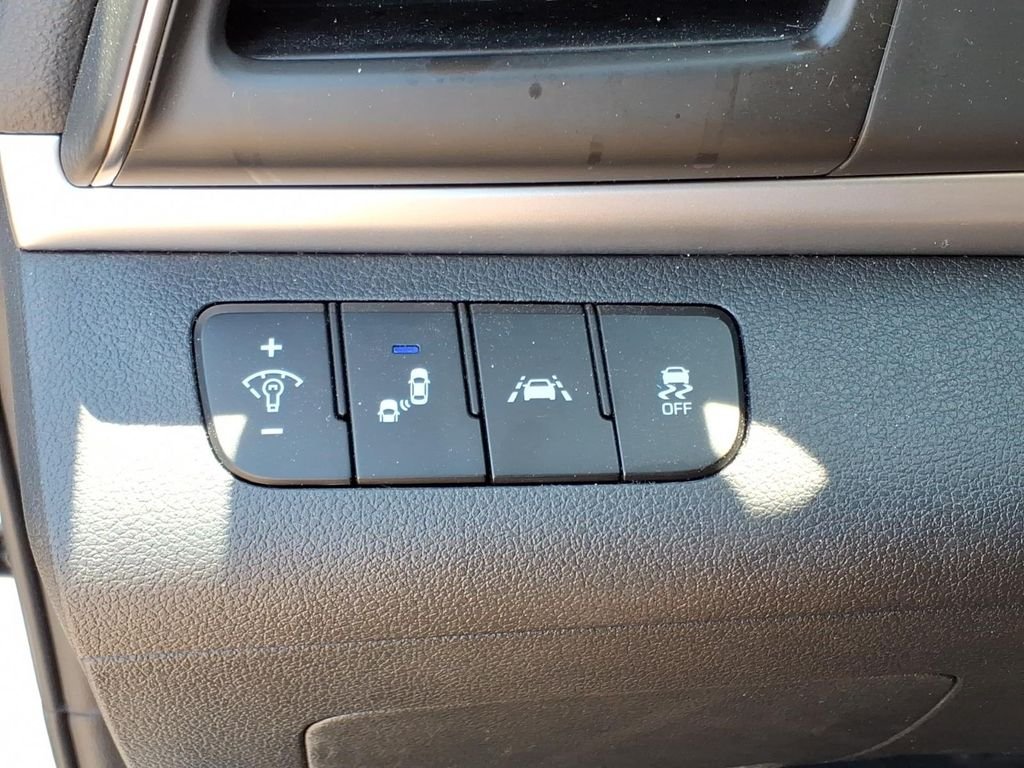 Used 2020 Quartz White Pearl Hyundai SEL image 12
