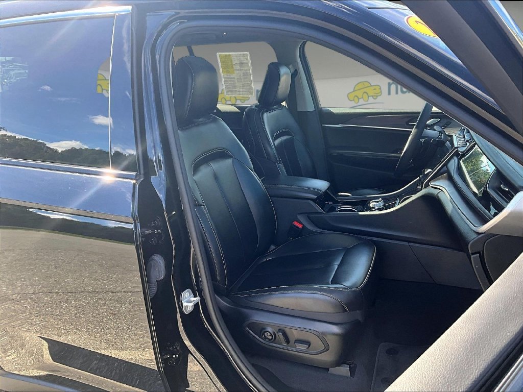 Used 2023 Black Jeep 4xe image 11
