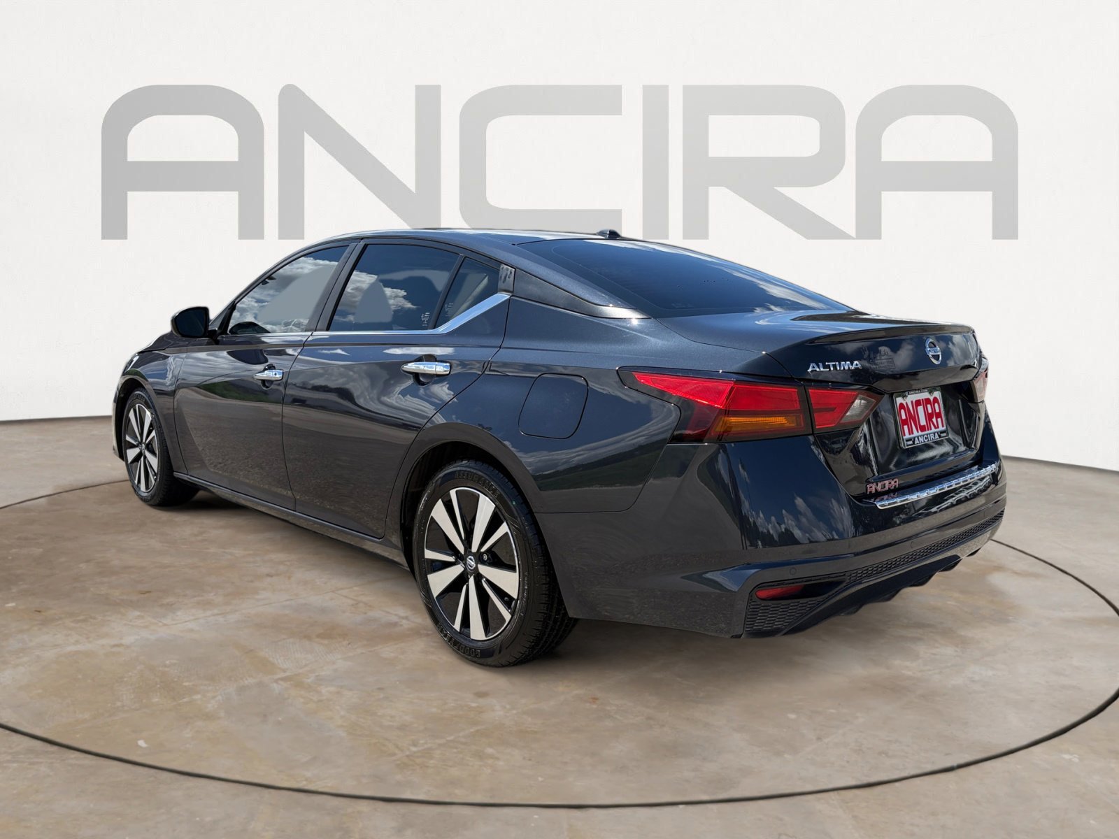 Used 2022 Storm Blue Metallic Nissan 2.5 SV image 9