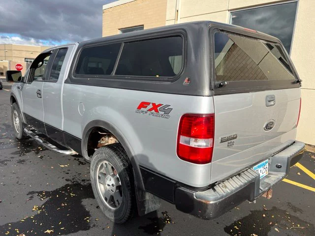 Used 2005  Ford XL image 4