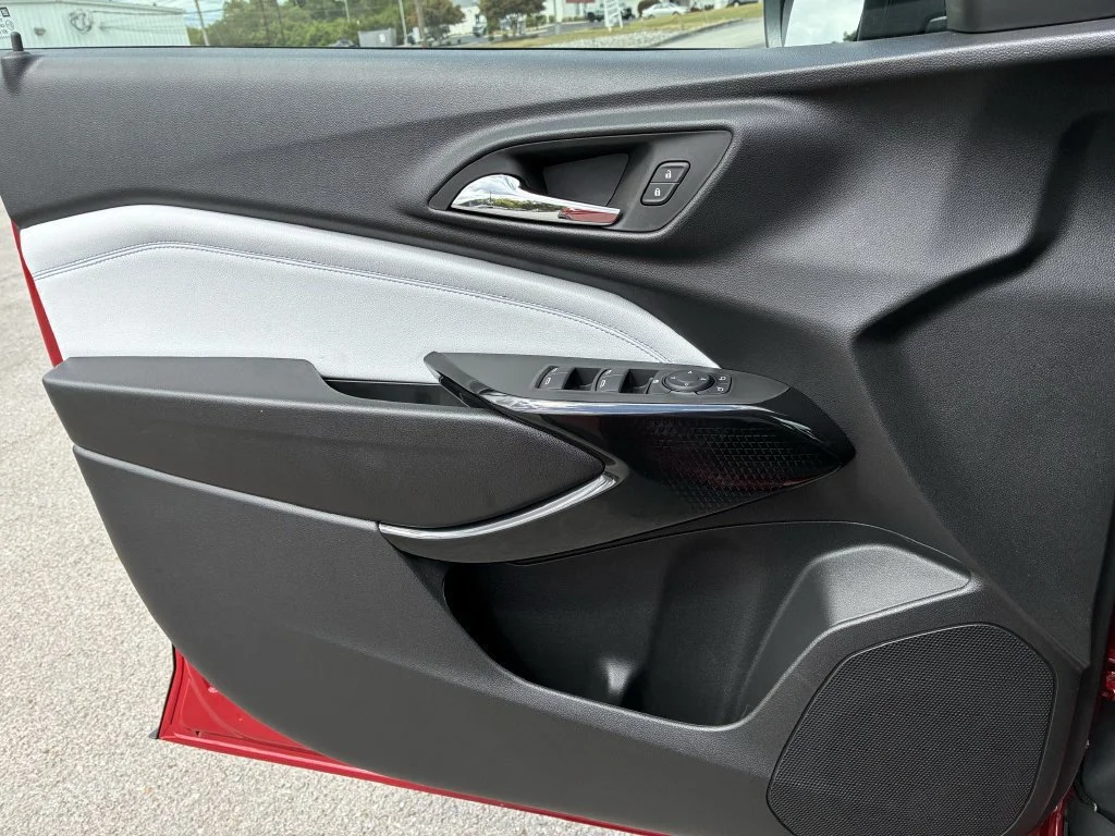 2026 Chevrolet Trax LT - Photo 11