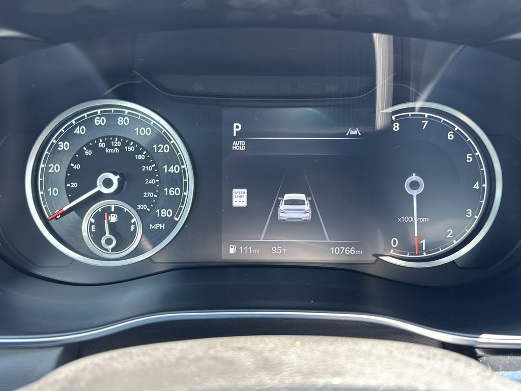 2025 GENESIS G70 Standard - Photo 29