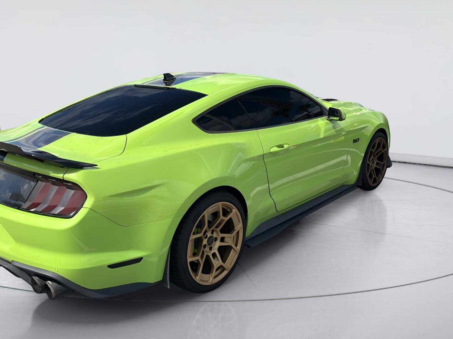 Used 2020 Grabber Lime Ford GT image 4
