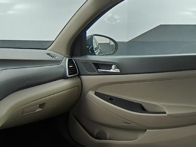 Used 2019 Blue Hyundai Sport image 40