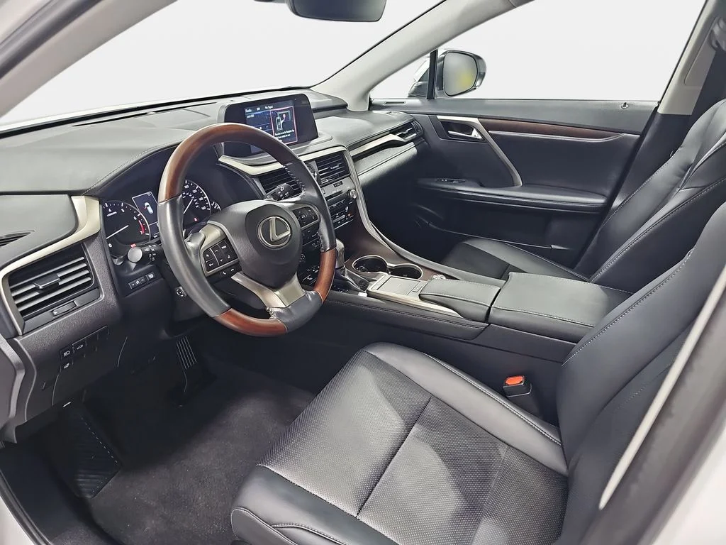 Used 2022 White Lexus 350 image 18
