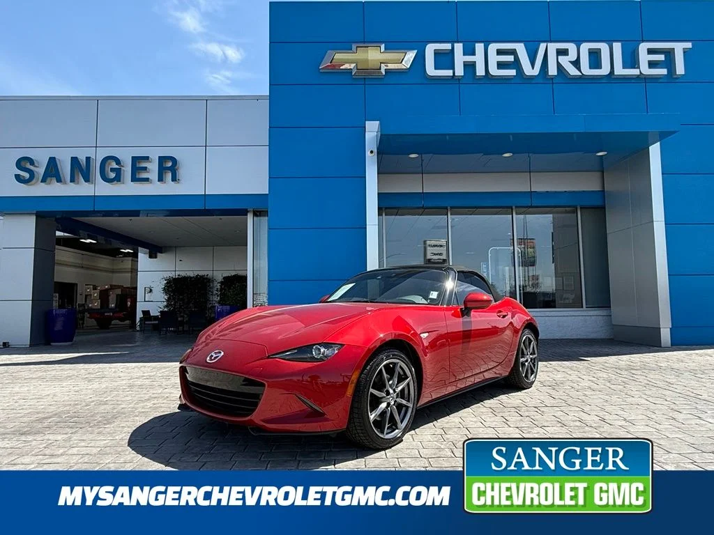 Used 2016 Red Mazda Grand Touring image 1