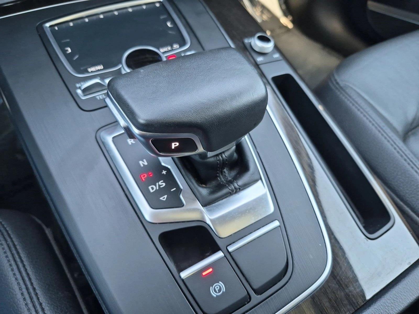 Used 2018 Silver/Gray Audi Premium Plus image 12