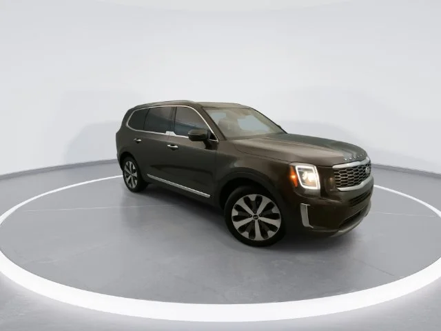 Used 2021 Green Kia S image 6