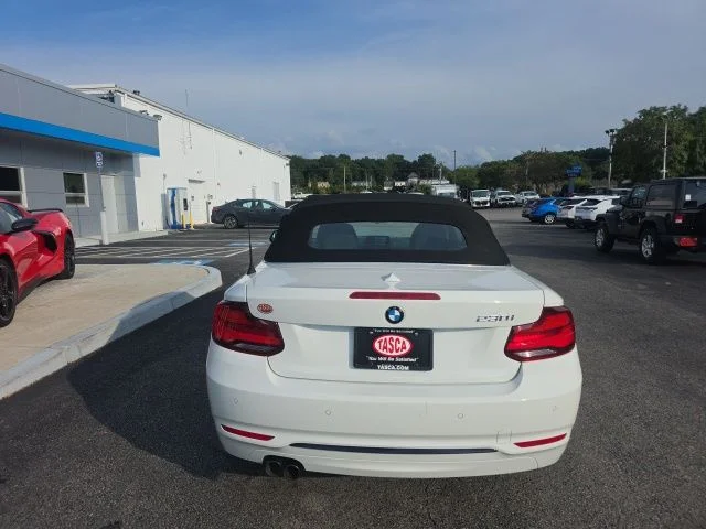Used 2020 White BMW 230i image 33