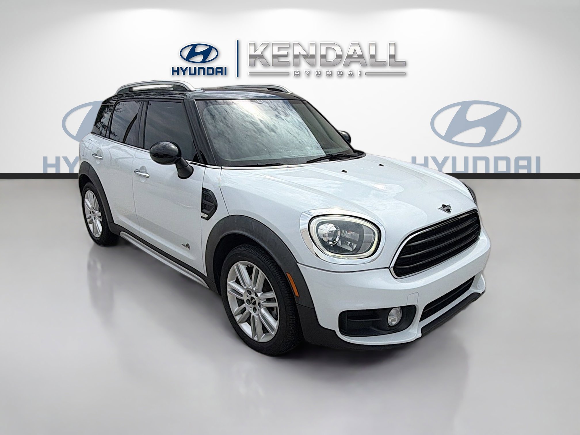 Used 2019 Light White MINI Cooper image 1
