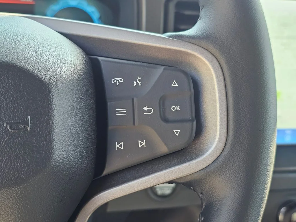 New 2025 Azure Gray Metallic Tri-Coat Ford Badlands® image 25