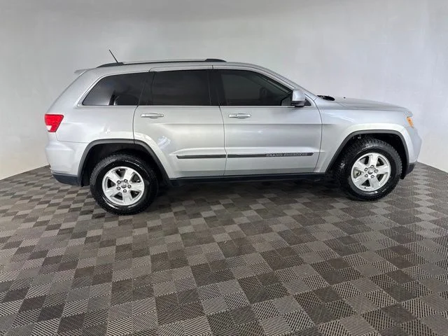 Used 2012 Silver Jeep Laredo image 5