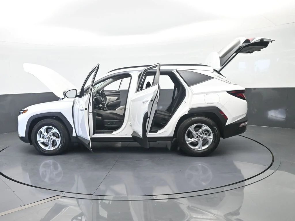 Used 2024 White Pearl Hyundai SEL image 71