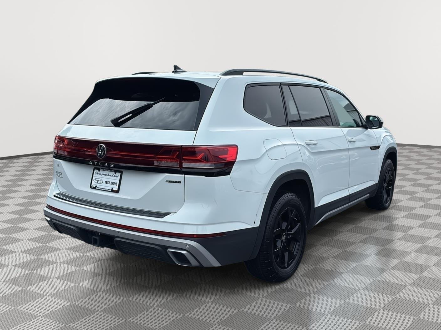 Used 2024 Pure White Volkswagen 2.0T Peak Edition SE w/Technology image 5