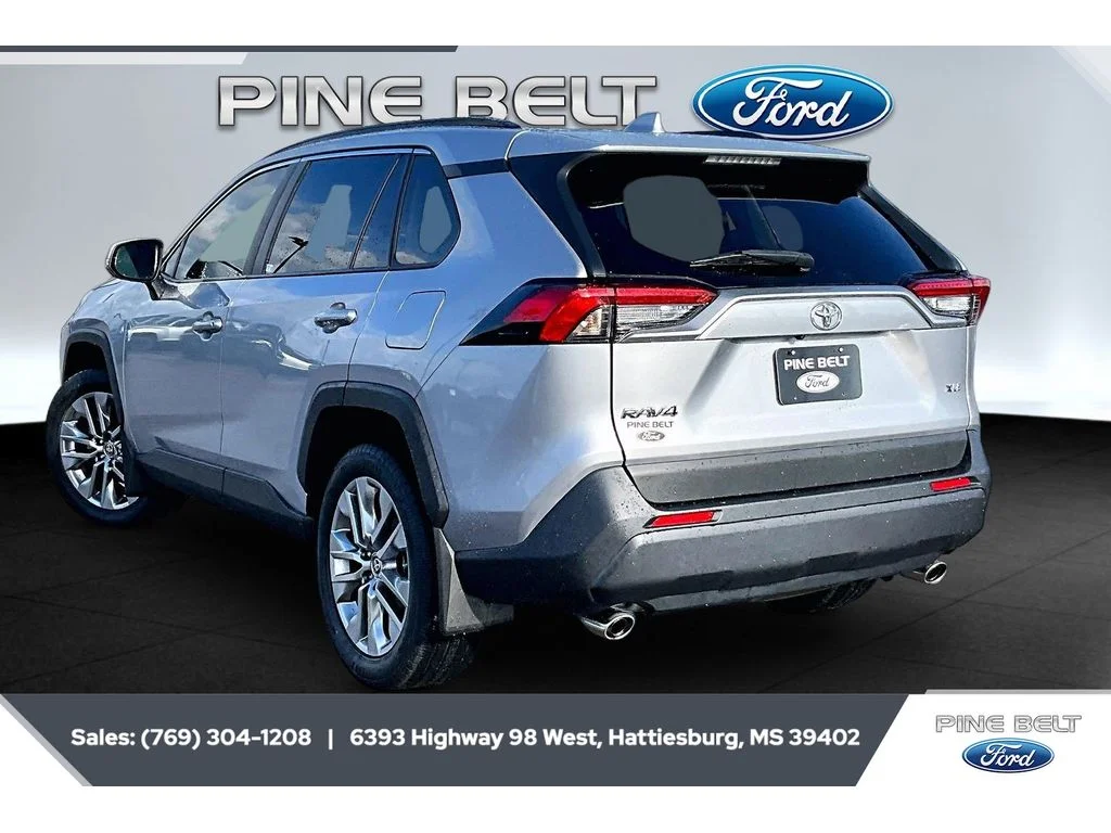 Used 2023 Silver Sky Metallic Toyota XLE Premium image 2