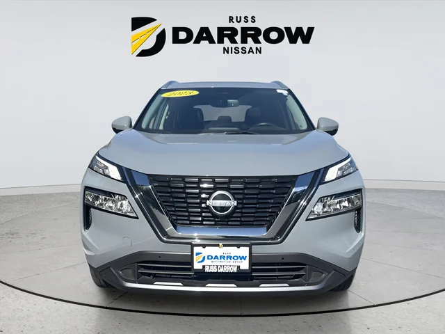 Used 2023 Gray Nissan SL image 9