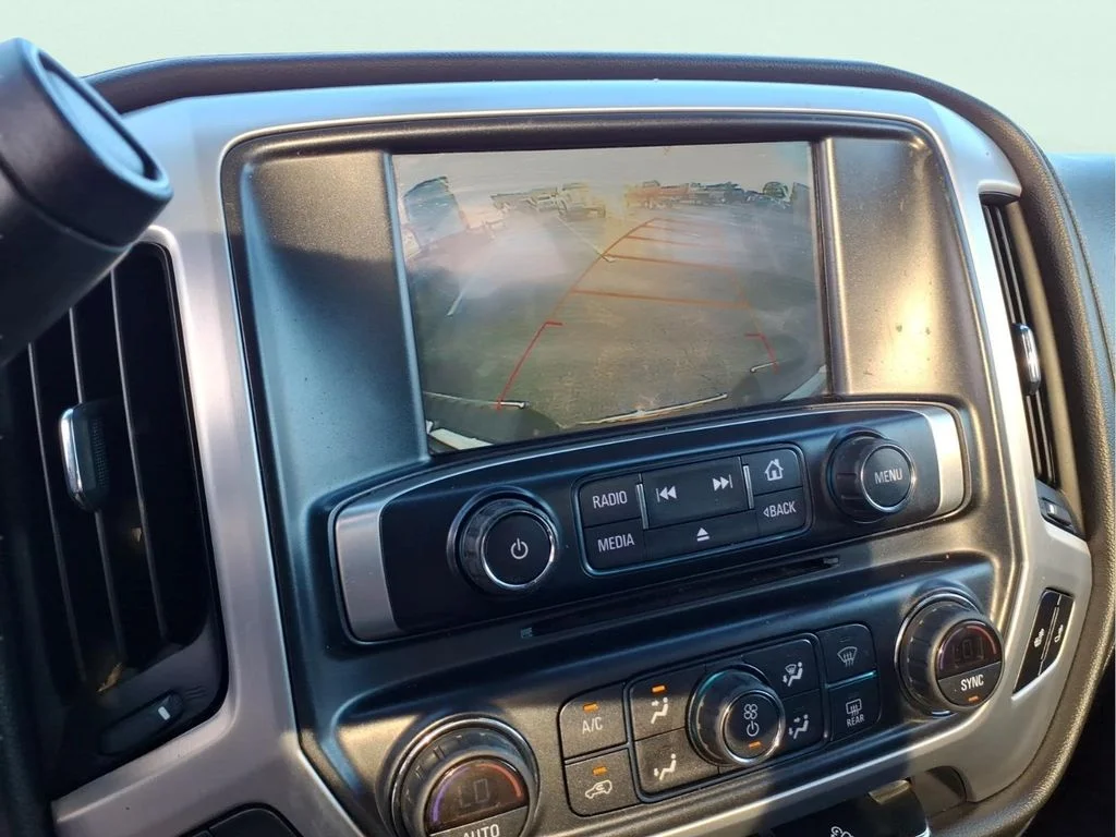 Used 2017 Silver GMC SLE image 22