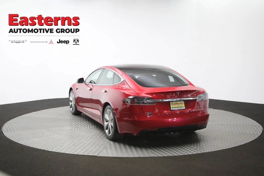 Used 2020 Red Tesla Long Range Plus image 30
