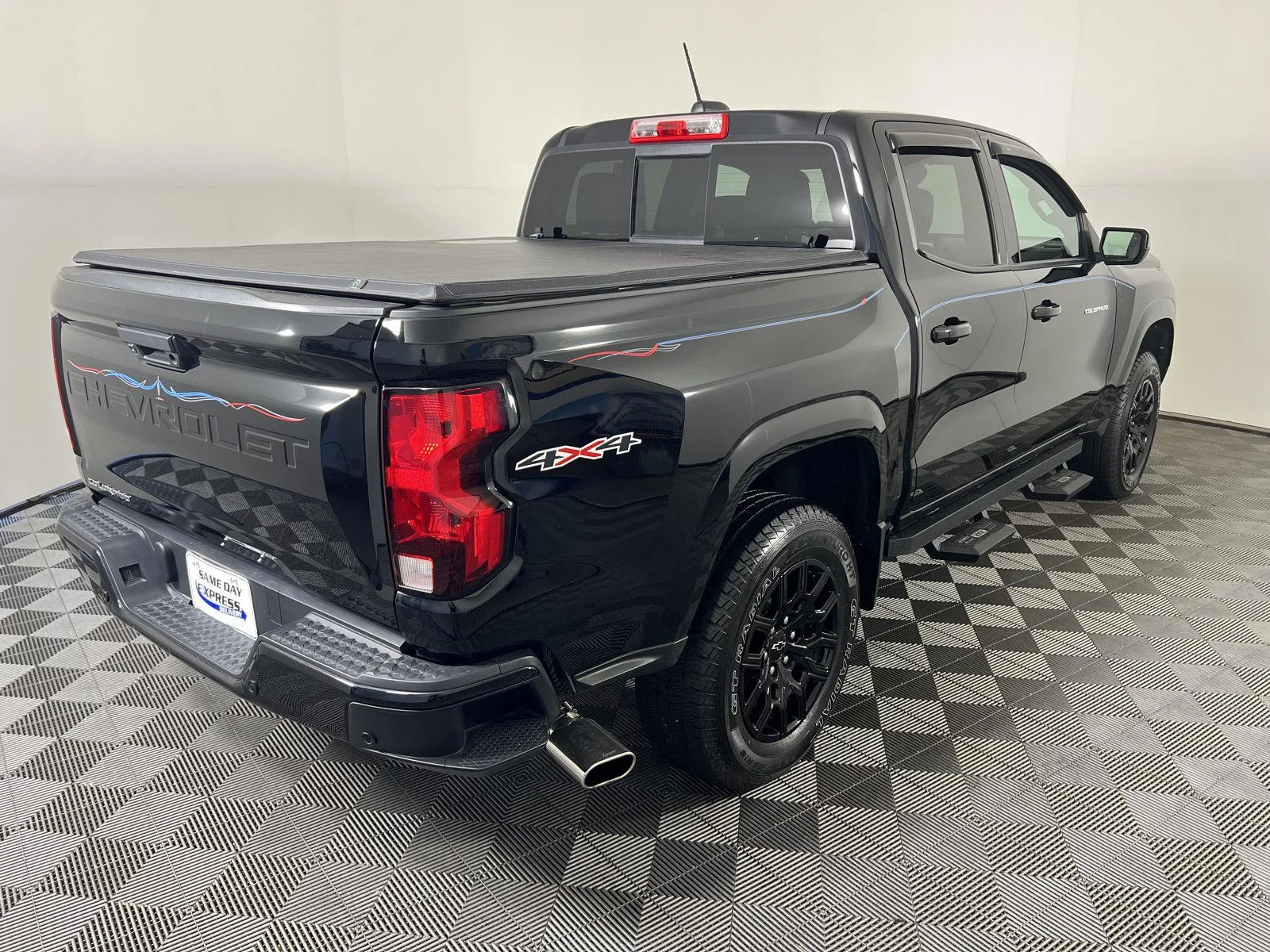 Used 2025 Black Chevrolet WT/LT image 21