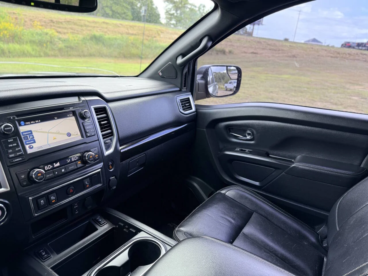Used 2018 Gray Nissan SL 4x2 4dr Crew Cab image 19