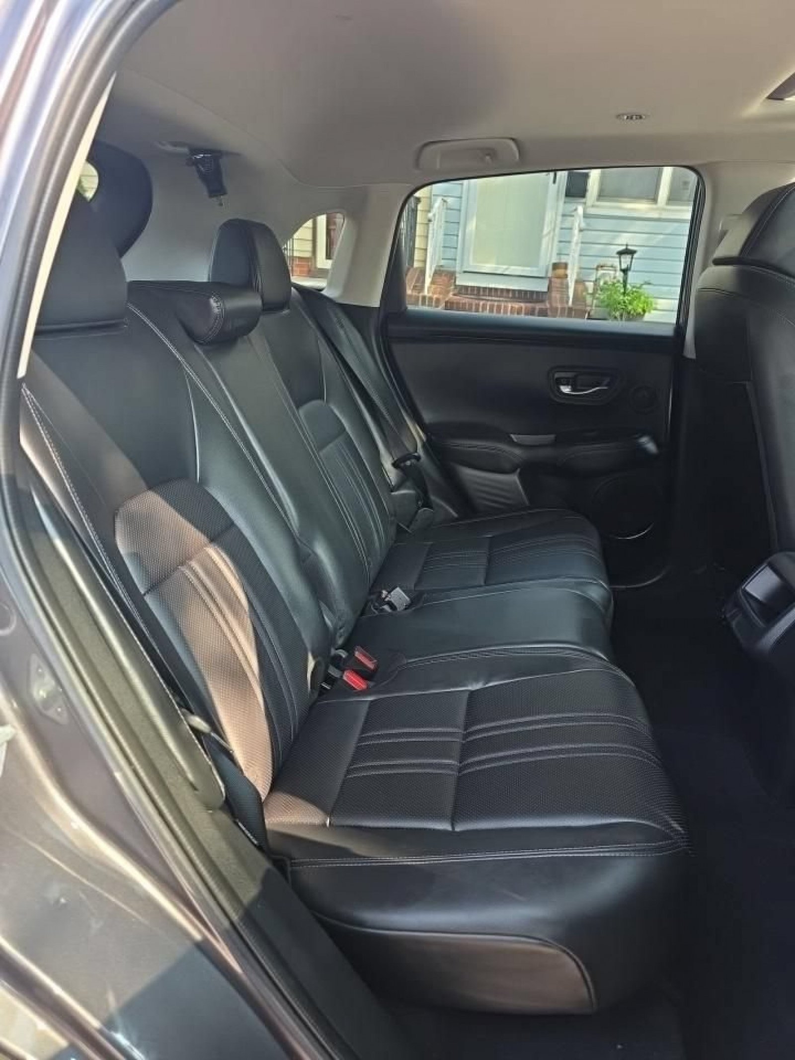 Certified Used 2024 Modern Steel Metallic Honda EX-L image 15