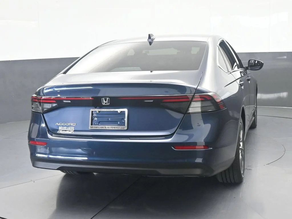 Used 2023 Blue Honda EX image 5
