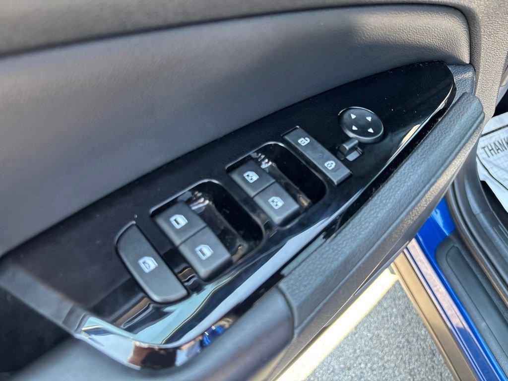 Used 2024 Blue Kia X-Line image 18
