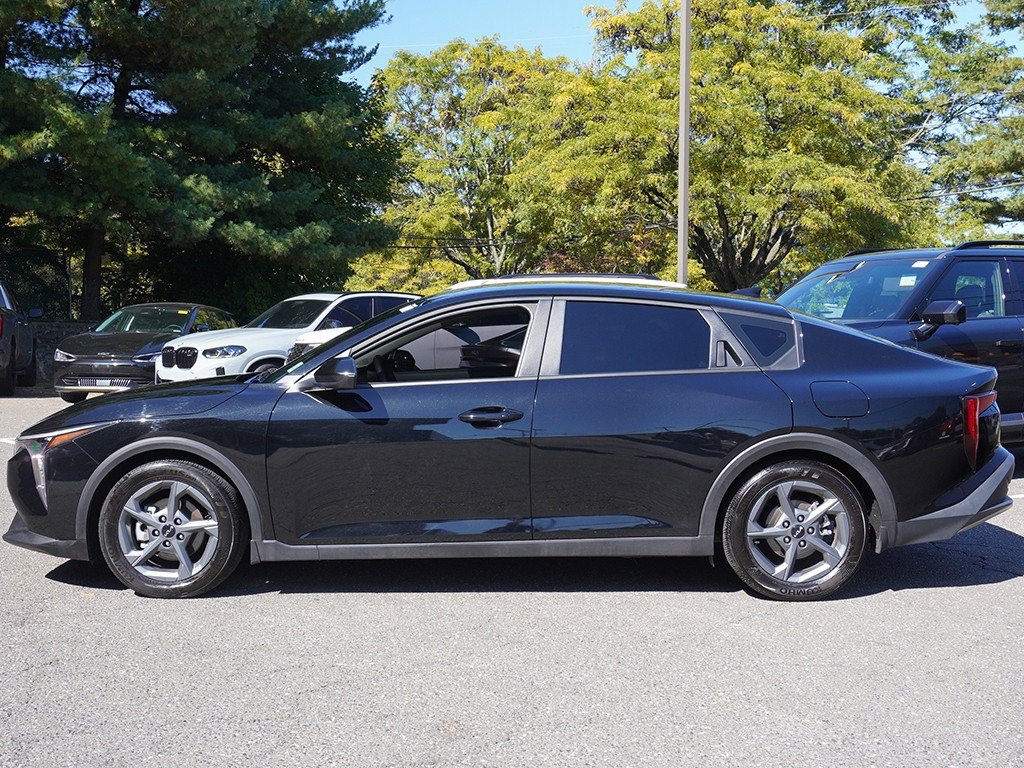 Used 2025 Black Kia LXS image 15