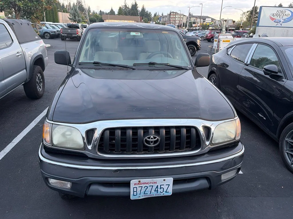 Used 2004 Black Sand Pearl Toyota Base image 3